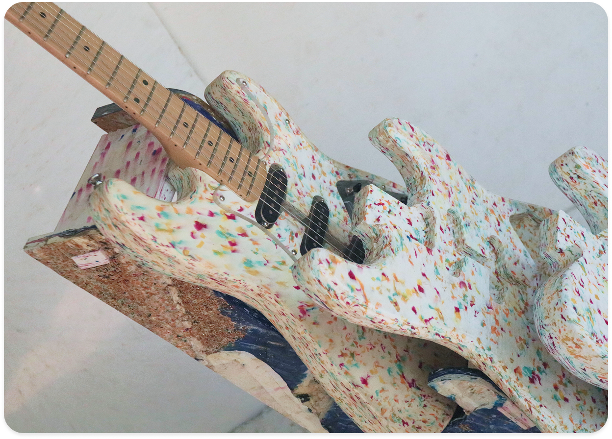 Patung Gitar